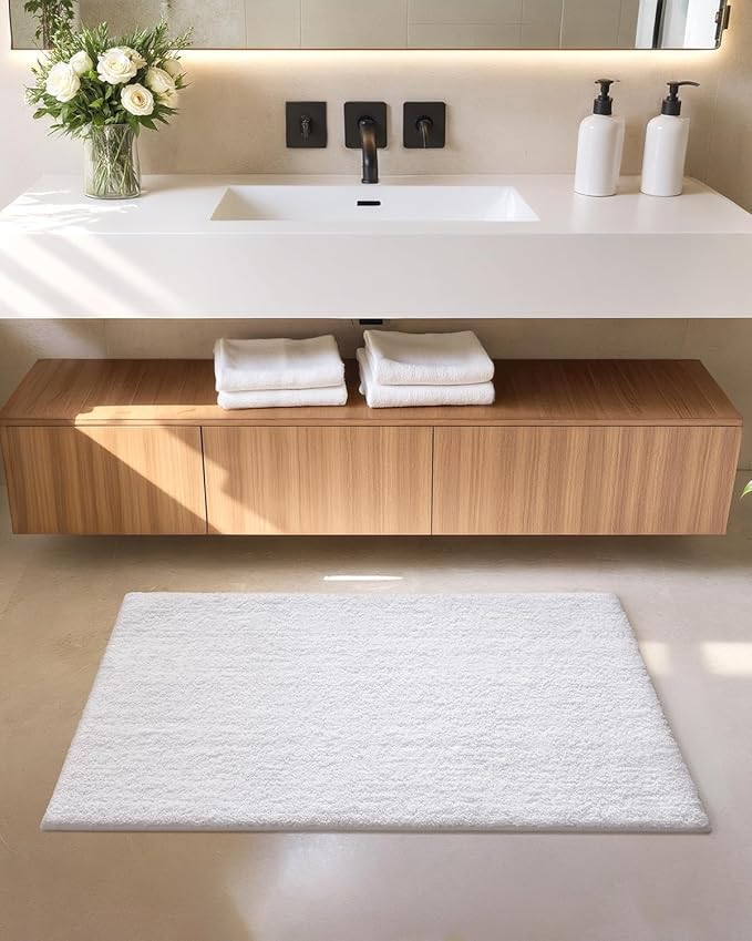 Color&Geometry White Large Bathroom Rugs, Absorbent, Non Slip, Soft, Washable, Quick Dry, 24"x36" Bath Mats for Bathroom, Microfiber Bath Rug Shower Mat