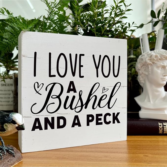 Rustic Wood Sign, I Love You A Bushel and A Peck, 5.7*5.7IN Wooden Box Sign, Tabletop Decor, Family/Loved Ones Gift