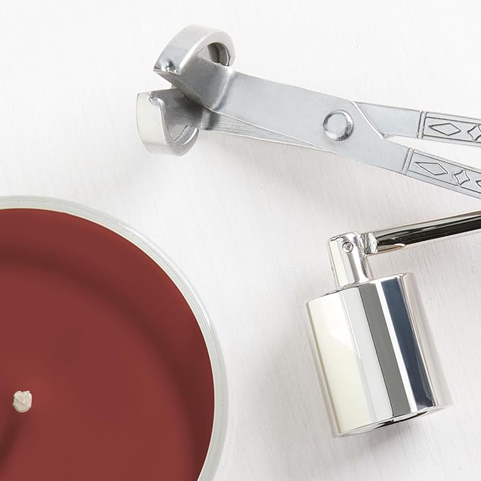 Yankee Candle Large Jar Scented Candle with up to 150 Hour Burn Time, Premium Plant Wax Blend for Consistent Burn, 22 oz Jar Candle with Room Filling Fragrance, Kitchen Spice