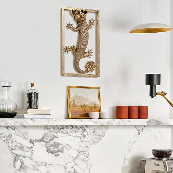 Animal Heads Wall Decor (Includes Metal Frame) Resin Animals Sculptures Head Wall Hanging Decoration Gold vintage Wall Sculpture for Living Room Bedroom Office(Lizard)