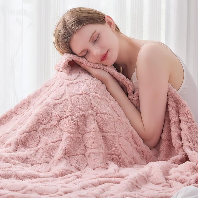 NEWCOSPLAY Super Soft Twin Blanket Dusty Pink Love Premium Silky Flannel Fleece 3D Heart Checkered Lightweight Bed Blanket All Season Use (Dusty Pink Love, Twin(60"x80"))