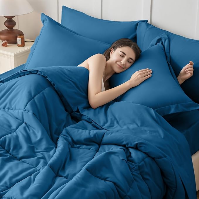 JOLLYVOGUE Queen Comforter Set, Ultra-Soft Bed in a Bag Queen Size 7 Pieces, Oeko-TEX Certified Bedding Set with Down Alternative Comforter, Sheets, Pillowcases & Shams, Teal