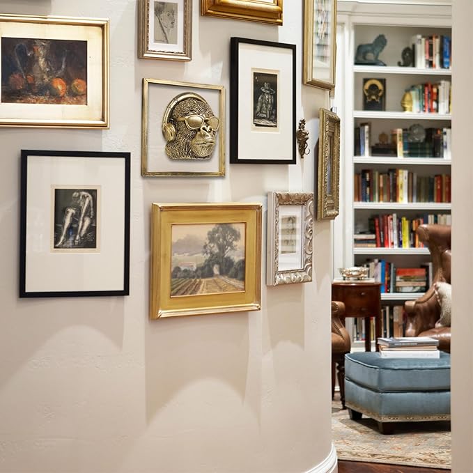 Animal Heads Wall Decor (Includes Metal Frame) Resin Animals Sculptures Head Wall Hanging Decoration Gold vintage Wall Sculpture for Living Room Bedroom Office (Gorilla)