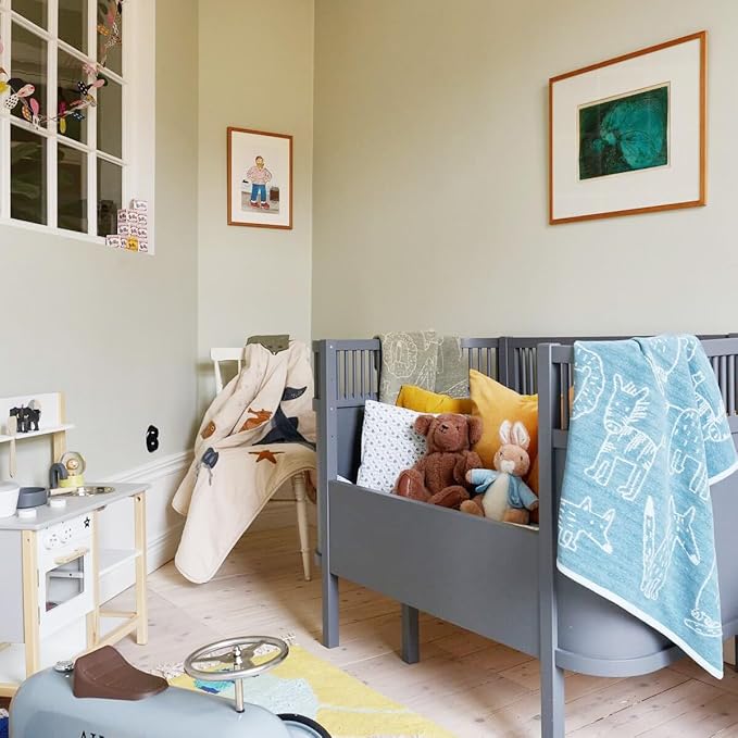 8 ×10 picture frame Nature HD glass picture frames a set of 4, display pictures 5 ×7 cushion or 8 ×10 modern style wood grain composite picture frame, the best gift for friends and relatives