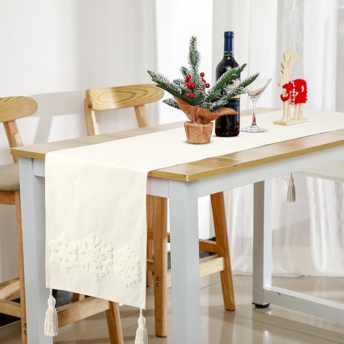 Breling Christmas Snowflakes Table Runner Jacquard Christmas Snowflakes Dinner Table Runner Winter Xmas Holiday Kitchen Dining Decoration for Winter Holiday Kitchen Party Home Decor 13x72 Inch (Beige)