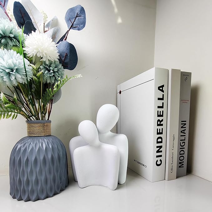 Couple Sculptures for Home Decor,Hugging Figurines,Modern Romantic Sculptures for Living Room Bedroom Office Decor,Gift for Anniversary Valentine（White）