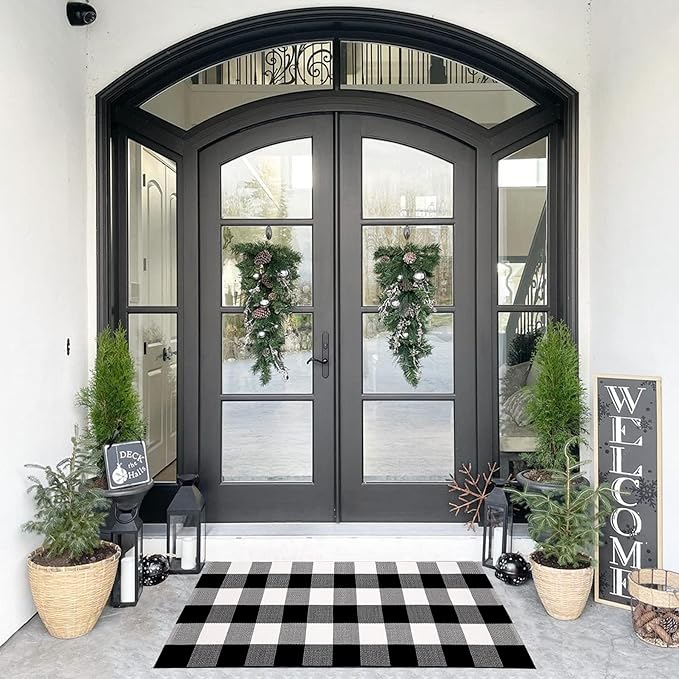 SEEKSEE Cotton Buffalo Plaid Rug 24"x52" Black and White Checked Rug Washable Doormats Indoor Outdoor Rugs for Layered Front Door Mats, Porch, Kitchen, Farmhouse, Entryway