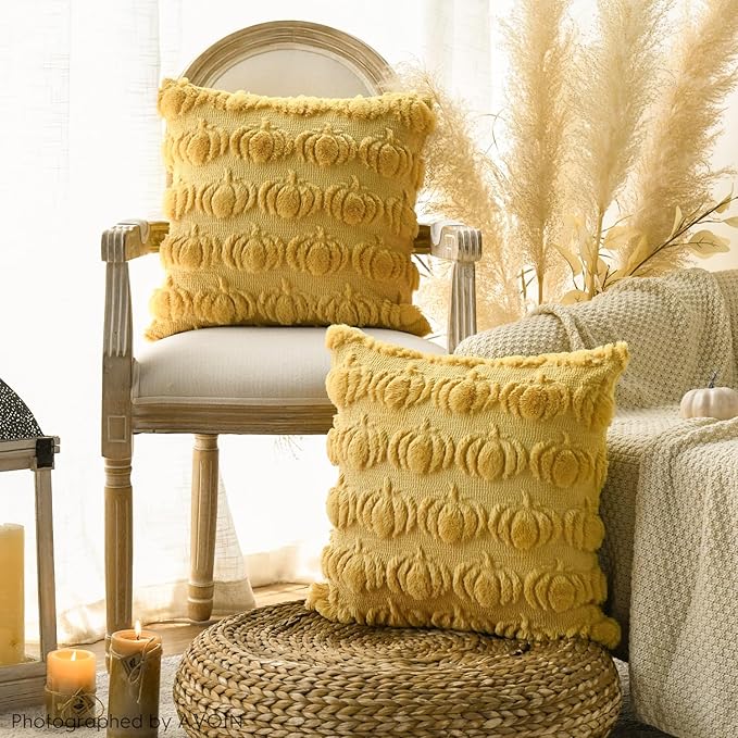 AVOIN colorlife Fall Pumpkin Ginger Throw Pillow Covers, 18 x 18 Inch Seasonal Autumn Thanksgiving Harvest Decoration Soft Plush Faux Fur Jacquard Cushion Case Decoration for Sofa Couch Set of 2