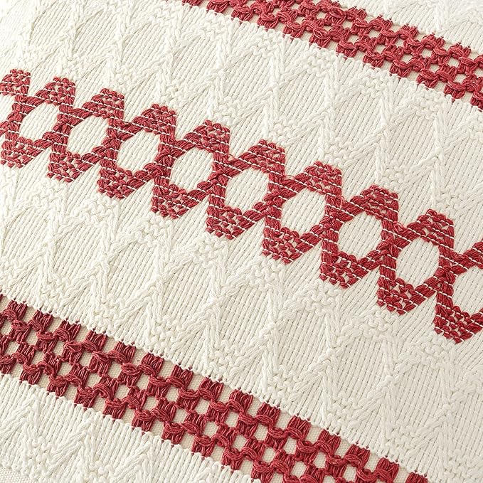 MIULEE Set of 2 Christmas Red Boho Decorative Pillow Covers 20x20 Inch Farmhouse Rustic Couch Throw Pillows Modern Cotton Cushion Covers Retro Cute Macrame Woven Home Decor for Bed Sofa Chair
