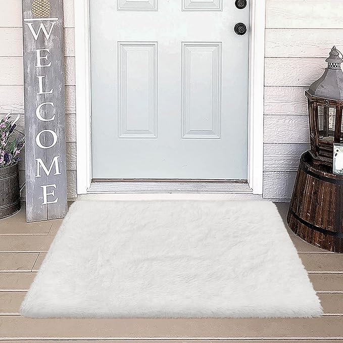 Small Area Rug for Bedroom 2x3ft Mini White Fluffy Rug Mat Bedside Throw Rug for Kids Room Boys Teens Nursery Baby Dorm Living Room Home Decor Aesthetic Carpets