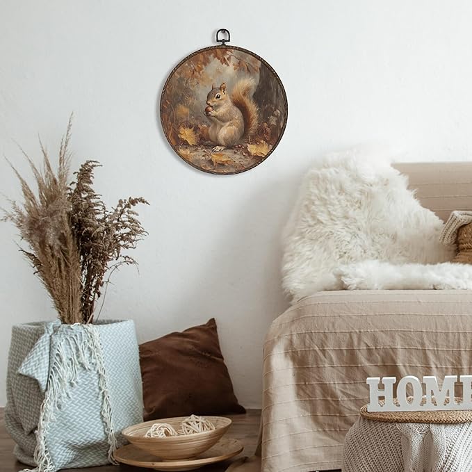 XNXLDYLH Vintage Fall Squirrel Round Framed Wall Art Decor, Rustic Farmhouse Woodland Hanging Wall Decor Decorations, Autumn Fall Canvas Prints Wall Art Paintings for Bedroom Living Room, 10x10 Inch