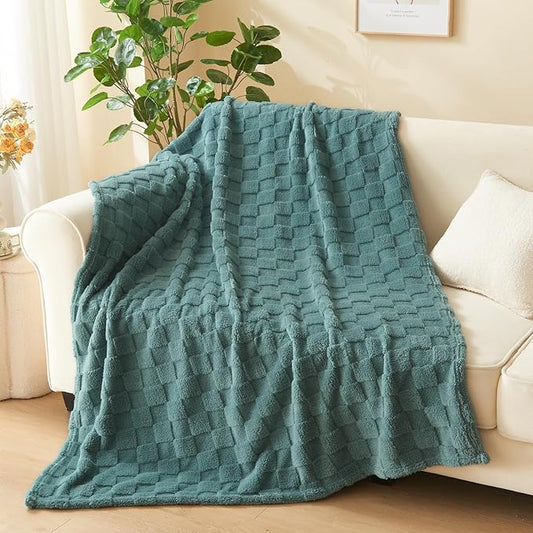 NEWCOSPLAY Super Soft Throw Blanket Light Teal Premium Silky Flannel Fleece 3D Checkered Lightweight Bed Blanket All Season Use (Light Teal Checkered, Throw(50"x70"))