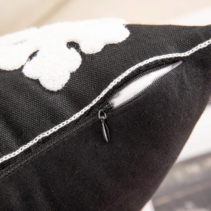 MIULEE Pack of 2 Christmas Decorative Snowflake Throw Pillow Covers Canvas Embroidery Winter Cushion Cases Holiday Decor Soft Pillowcases for Winter Couch Sofa Bedroom Car（Black, 16x16in）