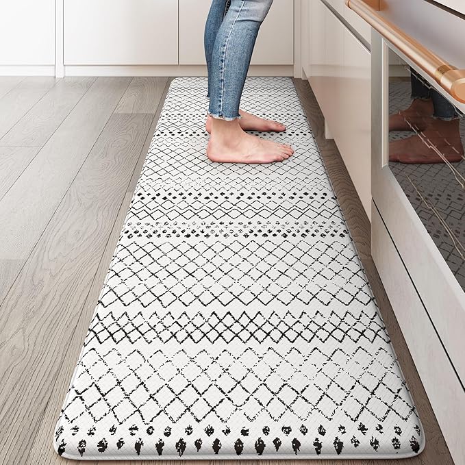 KIMODE Kitchen Runner Rug,17.3" x 59" Anti Fatigue Kitchen Mats for Floor Cushioned,Non-Slip Waterproof Comfort Thick Kitchen Floor Standing Mat for Front Sink,Laundry Room,Black and White