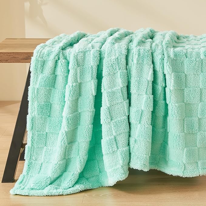 NEWCOSPLAY Super Soft Throw Blanket Aqua Premium Silky Flannel Fleece 3D Checkered Lightweight Bed Blanket All Season Use (Aqua Checkered, Throw(50"x70"))