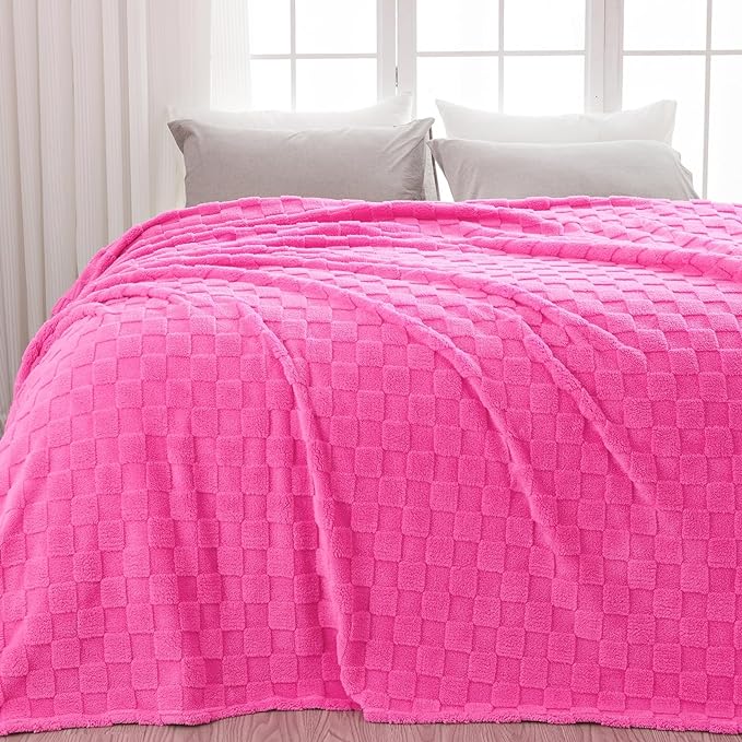NEWCOSPLAY Super Soft Queen Blanket Hot Pink Premium Silky Flannel Fleece 3D Checkered Lightweight Bed Blanket All Season Use (Hot Pink Checkered, Queen(90"x90"))