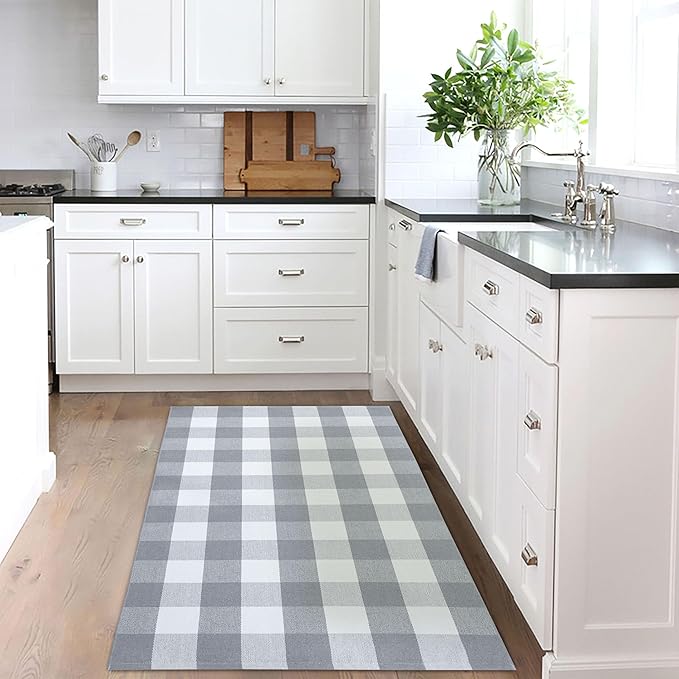 KOZYFLY Buffalo Plaid Area Rugs 3x5 Ft Gray and White Checkered Rug Washable Front Door Mat Hand Woven Cotton Outdoor Rug Large Rug for Front Porch Kitchen Entryway Patio Bathroom