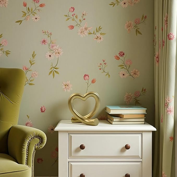 Gold Heart Love Sculpture – Luxury Romantic Gift for Anniversary, Wedding Table Decor, Golden Love Figurine for Elegant Interiors