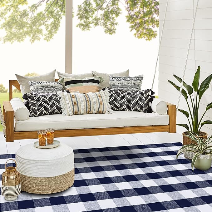 SEEKSEE Cotton Buffalo Plaid Rug 4'x6' Navy Blue and White Hand Woven Checked Rug Washable Doormats Indoor Outdoor Rugs for Layered Front Door Mats, Porch, Kitchen, Farmhouse, Entryway