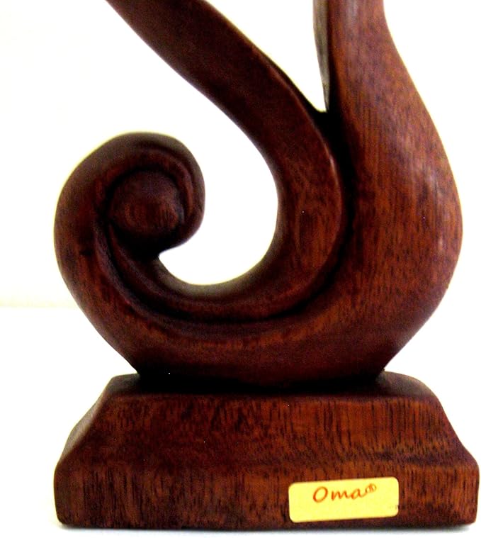 OMA Wooden Hand Crafted Romantic Love Statue Eternal Love Kiss Figurine Home Decor Gift