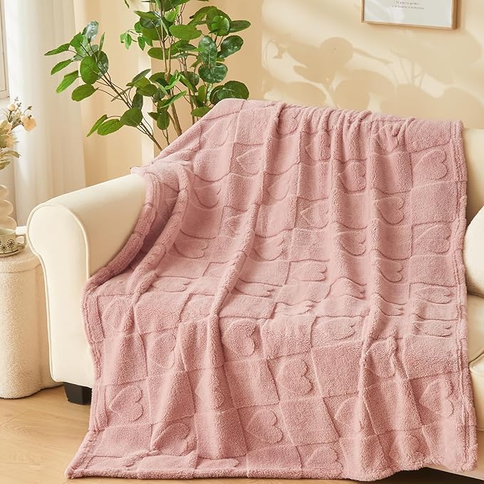 NEWCOSPLAY Super Soft Queen Blanket Pink Love Premium Silky Flannel Fleece 3D Heart Checkered Lightweight Bed Blanket All Season Use (Pink Love, Queen(90"x90"))