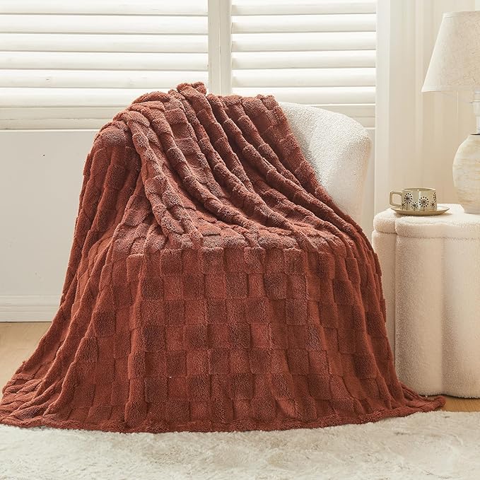 NEWCOSPLAY Super Soft Throw Blanket Coffee Premium Silky Flannel Fleece 3D Checkered Lightweight Bed Blanket All Season Use (Coffee Checkered, Throw(50"x70"))