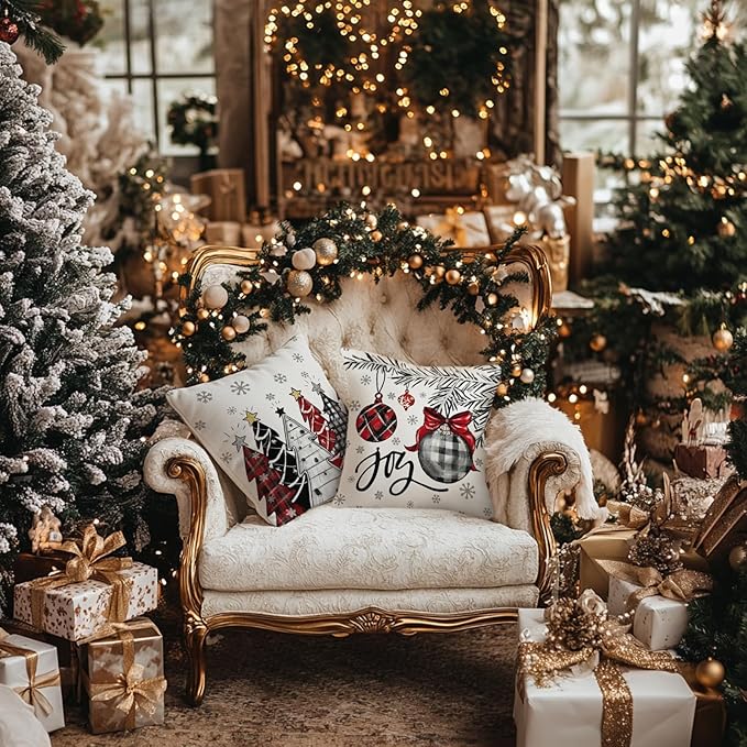 GEEORY Christmas Throw Pillow Covers 18 x 18 Inch Set of 4, Xmas Trees Merry and Bright Happy Holidays Farmhouse Decorative Cushion Cases for Home Decoration G418-18