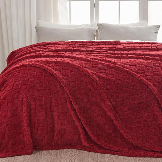 NEWCOSPLAY Super Soft Queen Blanket Red Premium Silky Flannel Fleece 3D Heart Checkered Lightweight Bed Blanket All Season Use (Red Heart, Queen(90"x90"))