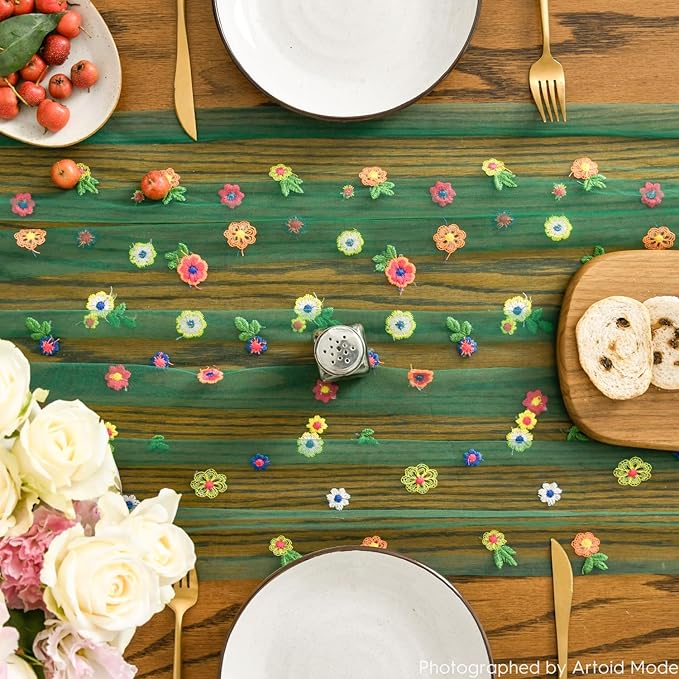 Artoid Mode Dark Green Embroidery Daisy Gauze Table Runner 120 Inch 10FT, Seasonal Sheer Kitchen Dining Holiday Wedding Birthday Table Decor for Home Party
