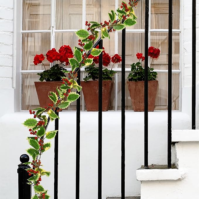 Juegoal 2 Pack Christmas Garlands, 9FT Pre-lit Red Berries & Holly Leaves Garland, Artificial Lighted Garland Battery Operated with Timer, Indoor Outdoor Xmas Fireplace Gate Home Winter New Year Decor