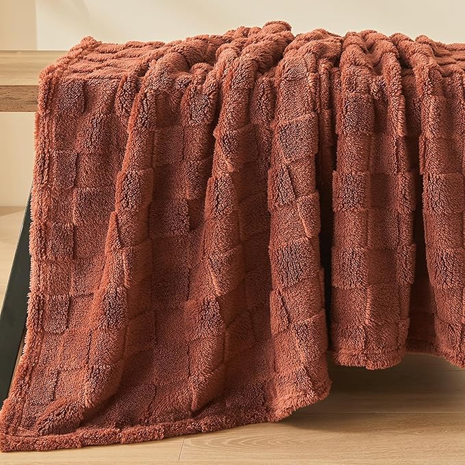 NEWCOSPLAY Super Soft Throw Blanket Coffee Premium Silky Flannel Fleece 3D Checkered Lightweight Bed Blanket All Season Use (Coffee Checkered, Throw(50"x70"))