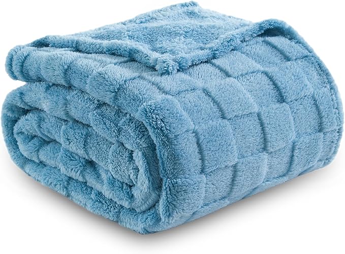 NEWCOSPLAY Super Soft Throw Blanket Blue Premium Silky Flannel Fleece 3D Checkered Lightweight Bed Blanket All Season Use (Blue Checkered, Throw(50"x70"))