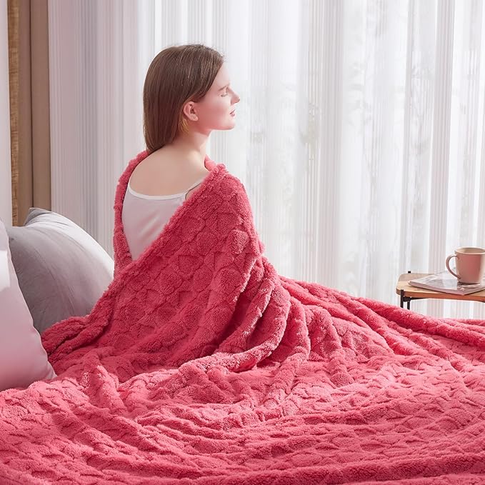 NEWCOSPLAY Super Soft King Blanket Coral Pink Love Premium Silky Flannel Fleece 3D Heart Checkered Lightweight Bed Blanket All Season Use (Coral Pink Love, King(90"x110"))
