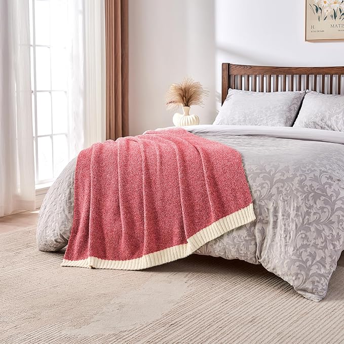 CozeCube Melange Blanket, Ultra Soft Christmas Red and White Throw Blanket, Warm Cozy Knit Fuzzy Plush Reversible Throw for Couch Bed Sofa, 50"x60"