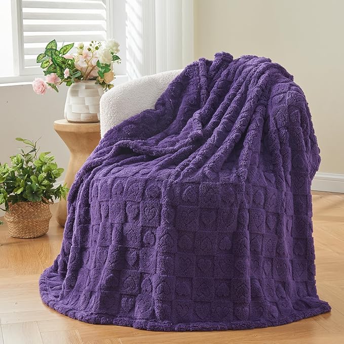 NEWCOSPLAY Super Soft Throw Blanket Purple Premium Silky Flannel Fleece 3D Heart Checkered Lightweight Bed Blanket All Season Use (Purple Heart, Throw(50"x70"))