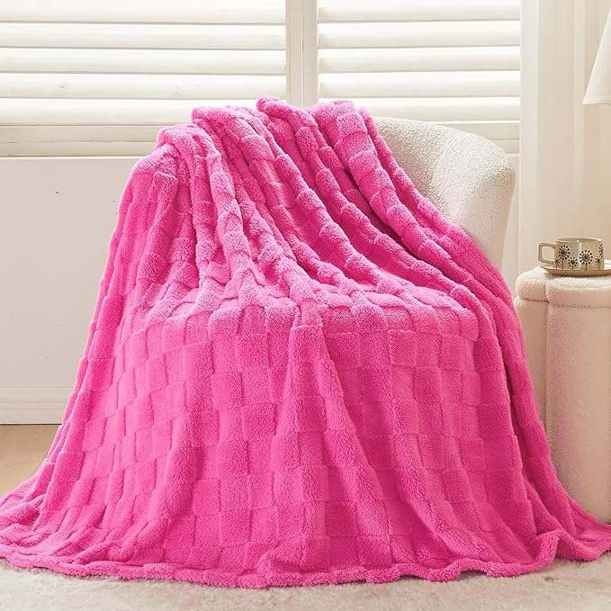 NEWCOSPLAY Super Soft Twin Blanket Hot Pink Premium Silky Flannel Fleece 3D Checkered Lightweight Bed Blanket All Season Use (Hot Pink Checkered, Twin(60"x80"))