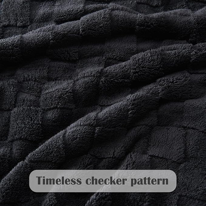 NEWCOSPLAY Super Soft Twin Blanket Black Premium Silky Flannel Fleece 3D Checkered Lightweight Bed Blanket All Season Use (Black Checkered, Twin(60"x80"))