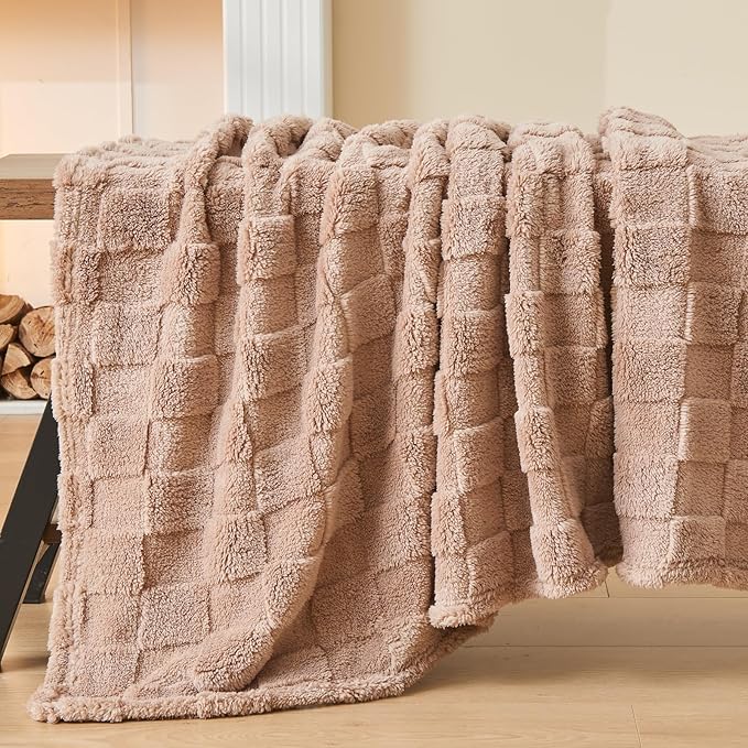 NEWCOSPLAY Super Soft Throw Blanket Taupe Premium Silky Flannel Fleece 3D Checkered Lightweight Bed Blanket All Season Use (Taupe Checkered, Throw(50"x70"))