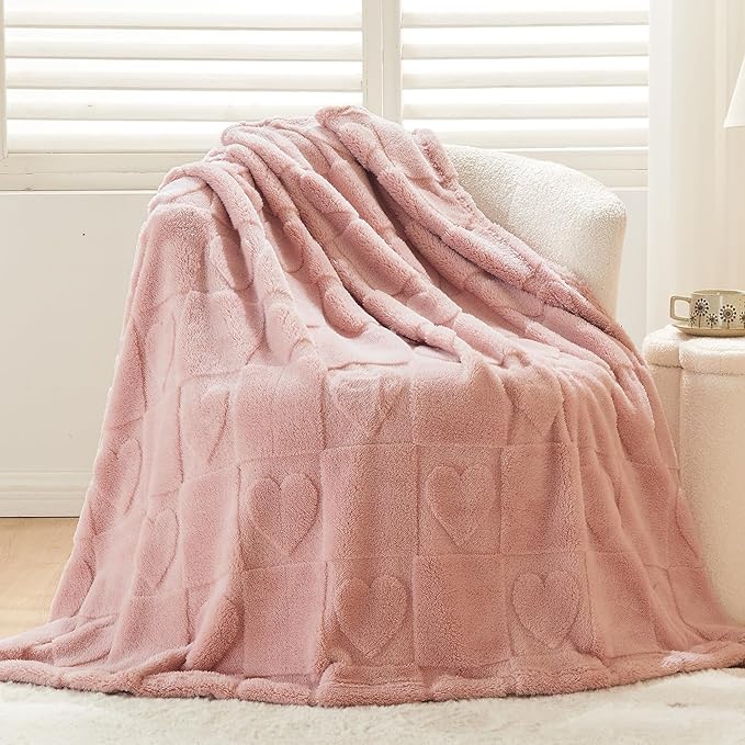 NEWCOSPLAY Super Soft Throw Blanket Pink Love Premium Silky Flannel Fleece 3D Heart Checkered Lightweight Bed Blanket All Season Use (Pink Love, Throw(50"x70"))
