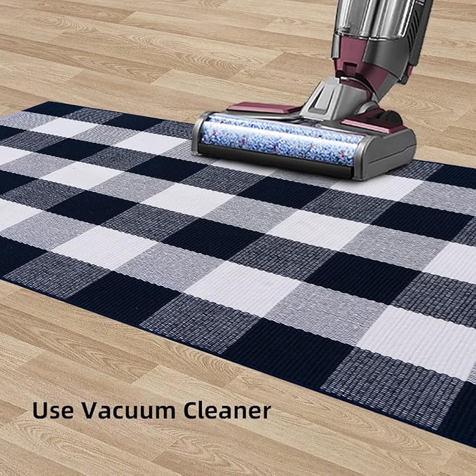 SEEKSEE Cotton Buffalo Plaid Rug 27.5"x43" Navy Blue and White Checked Rug Washable Doormats Indoor Outdoor Rugs for Layered Front Door Mats, Porch, Kitchen, Farmhouse, Entryway