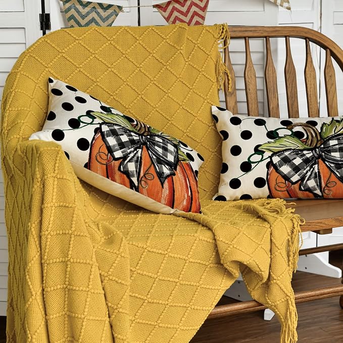 AVOIN colorlife Fall Polka Dot Pumpkin Throw Pillow Covers 12x20 Inch, Seasonal Autumn Thanksgiving Harvest Decoration for Home Sofa Couch Set of 2