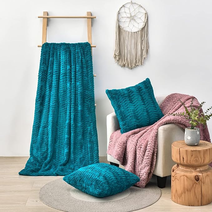YUSOKI Luxury Faux Fur Twin XL Blanket for Twin XL Bed 2 Layers,5.2lb,All Ages,Home Decoration Without Pillows(Teal,63"x90")