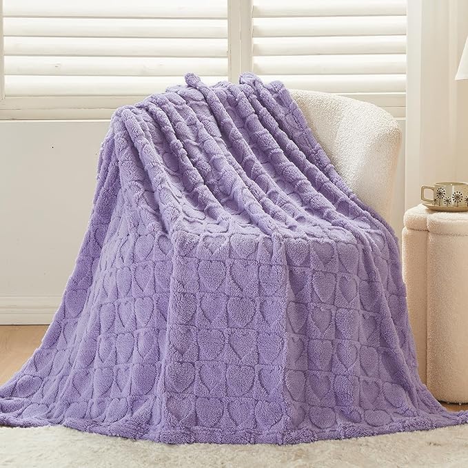 NEWCOSPLAY Super Soft King Blanket Lavender Love Premium Silky Flannel Fleece 3D Heart Checkered Lightweight Bed Blanket All Season Use (Lavender Love, King(90"x110"))