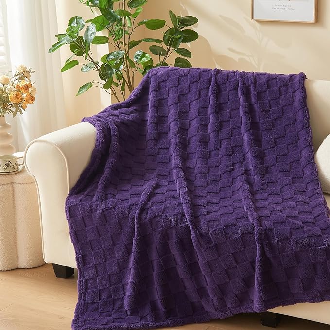 NEWCOSPLAY Super Soft Throw Blanket Purple Premium Silky Flannel Fleece 3D Checkered Lightweight Bed Blanket All Season Use (Purple Checkered, Throw(50"x70"))