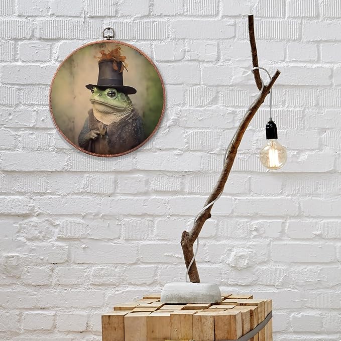 Frog Vintage Round Art Wall Hanging, Iron hanging eyelet, Modern Living Room Wall Decor, medieval framed artwork canvas print, for home bedroom rustic farmhouse decoration - A02