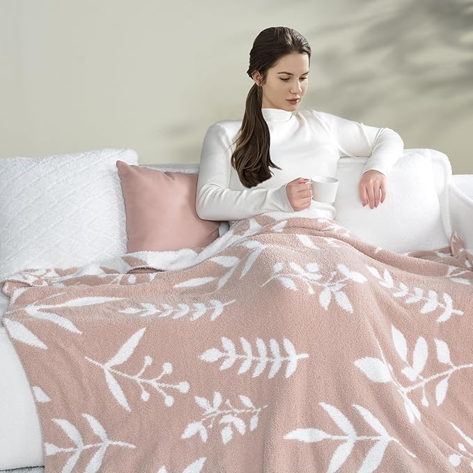 Leaf Pattern Throw Blanket Soft Cozy Spring Blanket for Bed, Couch, Sofa Lightweight Breathable Stylish Seasonal Home Decor Blanket Dusty Rose 60x80 Inches