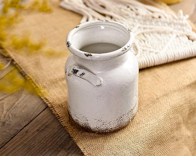 Quoowiit Ceramic Rustic Farmhouse Vase, Distressed Decorative Flower Vase for Home Decor, Ideal Shelf Decor, White Boho Vase for Living Room Bedroom Kitchen Office Decor Centerpiece Table Decorations
