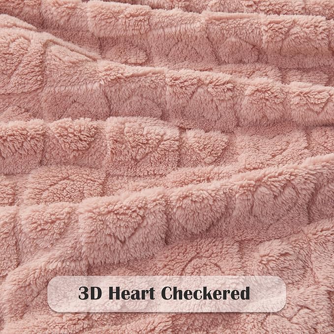 NEWCOSPLAY Super Soft King Blanket Pink Premium Silky Flannel Fleece 3D Heart Checkered Lightweight Bed Blanket All Season Use (Pink Heart, King(90"x110"))