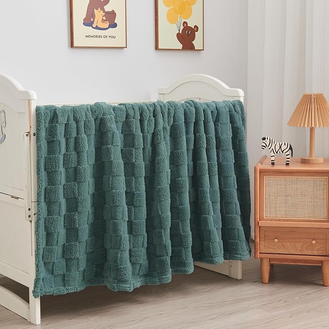 NEWCOSPLAY Super Soft Throw Blanket Light Teal Premium Silky Flannel Fleece 3D Checkered Lightweight Bed Blanket All Season Use (Light Teal Checkered, Throw(50"x70"))