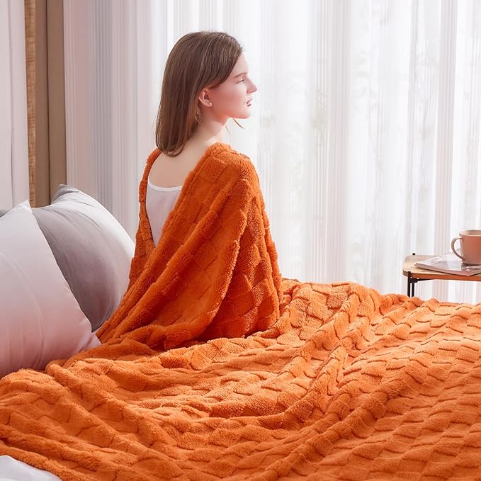 NEWCOSPLAY Super Soft Twin Blanket Orange Premium Silky Flannel Fleece 3D Checkered Lightweight Bed Blanket All Season Use (Orange Checkered, Twin(60"x80"))